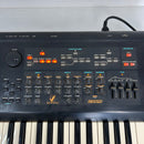 Analog Synthesizer Roland V-Synth Zq71181 61