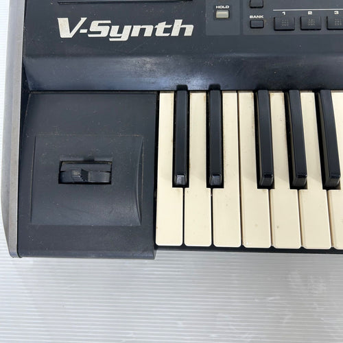 Analog Synthesizer Roland V-Synth Zq71181 61