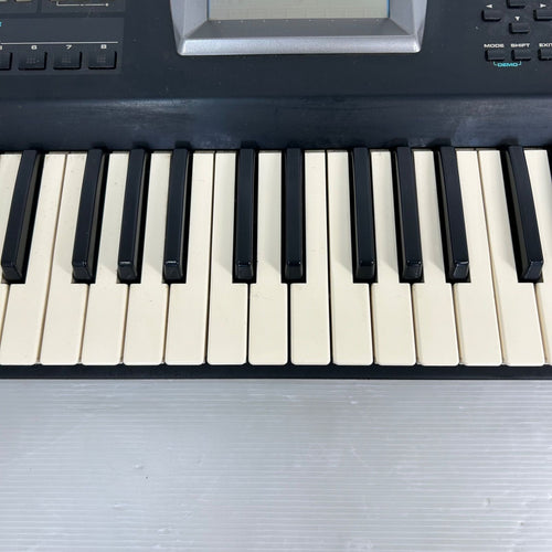 Analog Synthesizer Roland V-Synth Zq71181 61