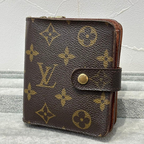 Louis Vuitton Bifold Wallets