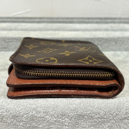 Louis Vuitton Bifold Wallets