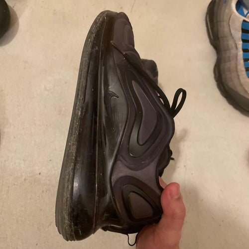 Nike Sneakers 720
