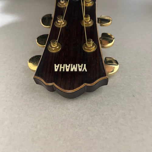 Yamaha Acoustic Guitars La-17