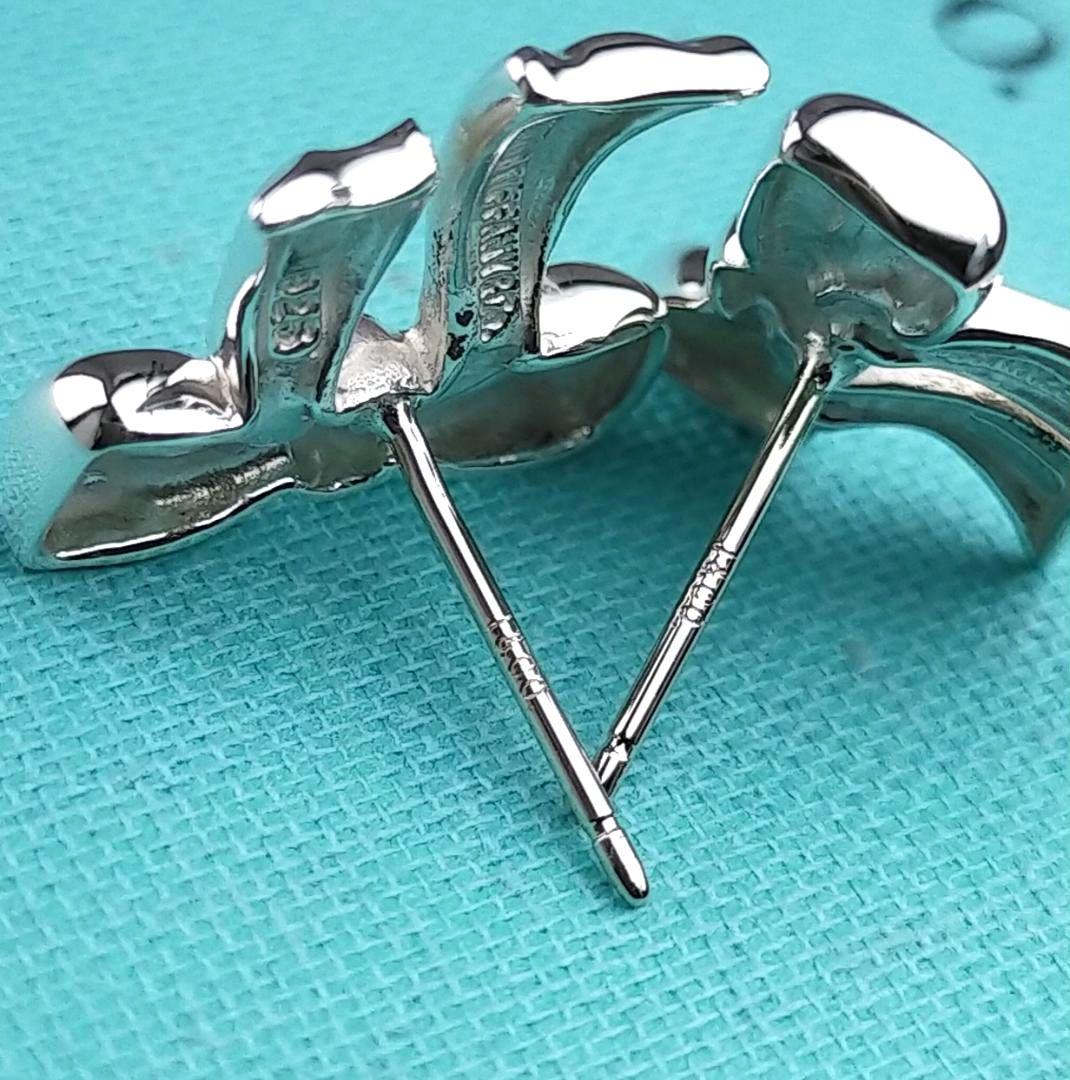 Tiffany Earrings (For Both Ears) 2708