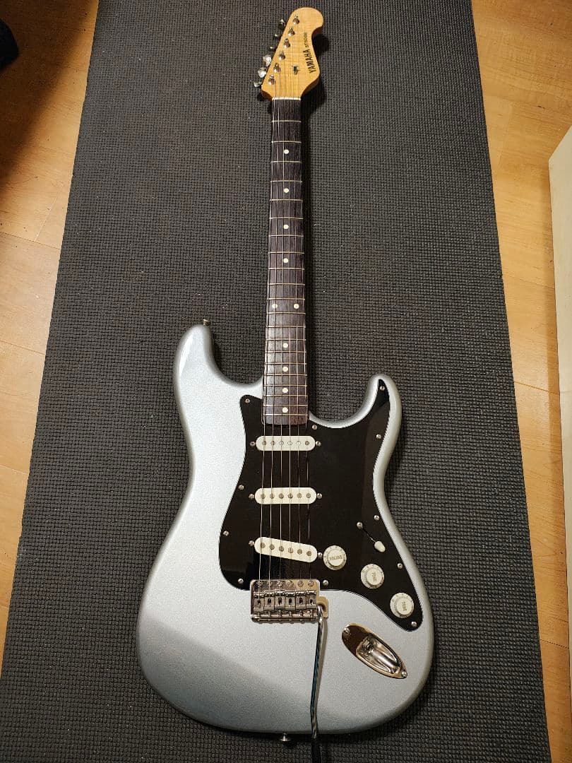 Yamaha Electric Guitars St500R