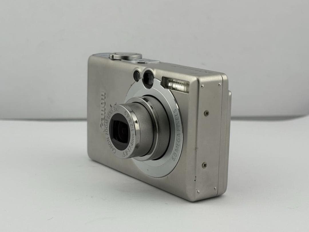 Canon Compact Digital Camera Ixy 70