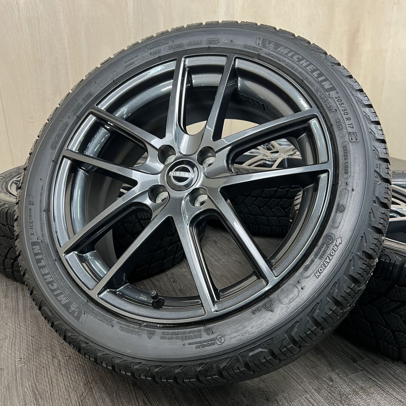 Nissan 17 Inches Michelin 205/50R17 #540S40925