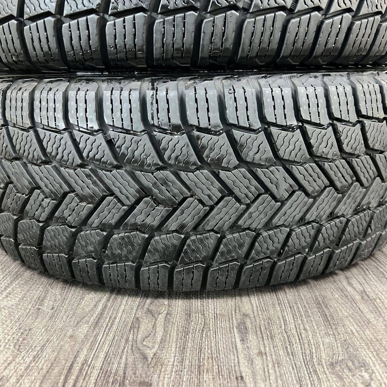 Nissan 17 Inches Michelin 205/50R17 #540S40925