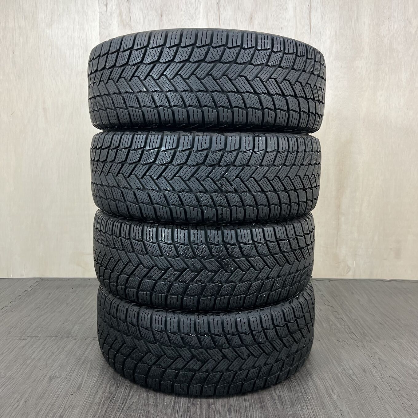 Nissan 17 Inches Michelin 205/50R17 #540S40925