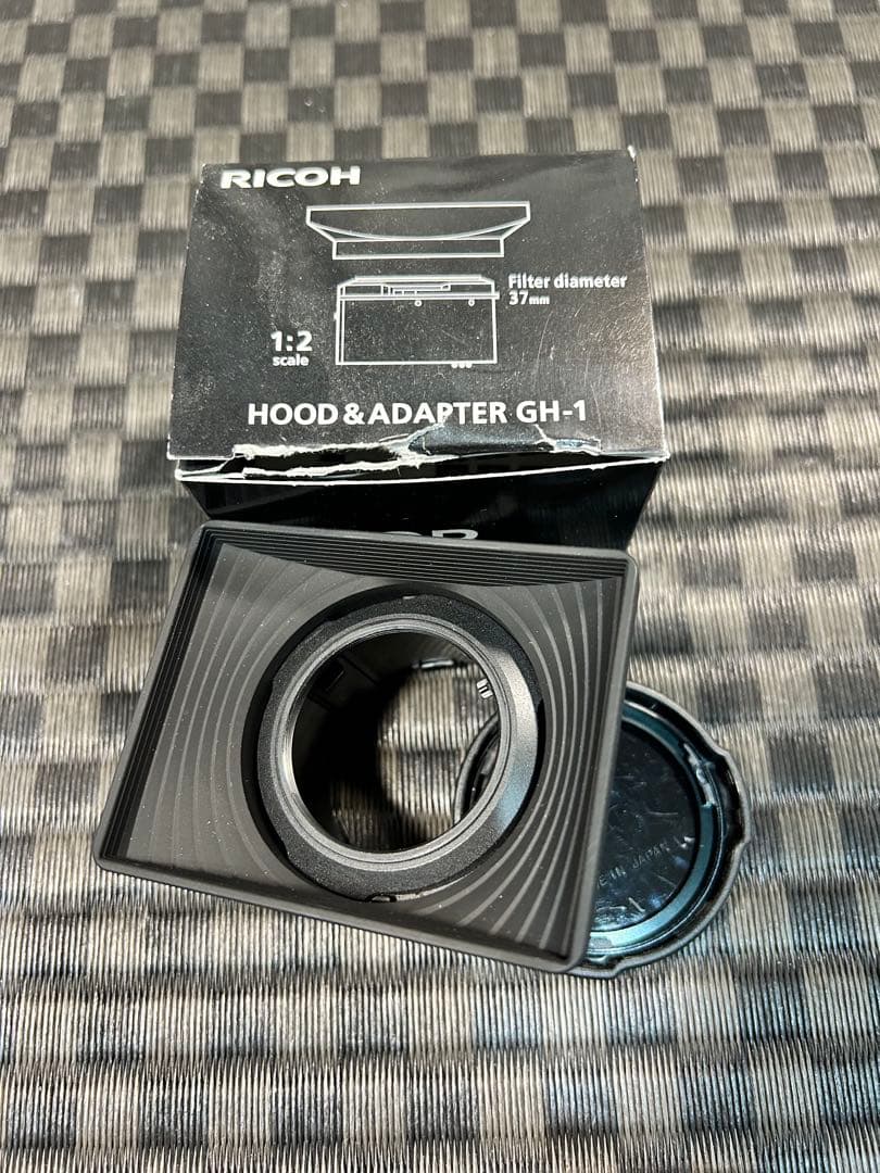 Compact Digital Cameras Gr