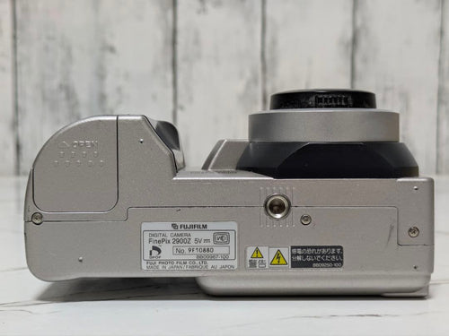 Fujifilm Compact Digital Camera Finepix 2900Z