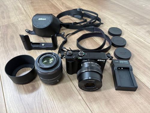 Nikon Mirrorless Interchangeable Lens Cameras J5
