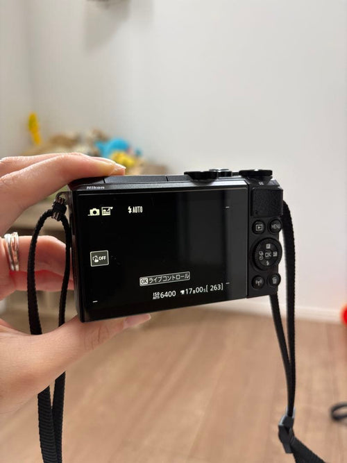 Nikon Mirrorless Interchangeable Lens Cameras J5