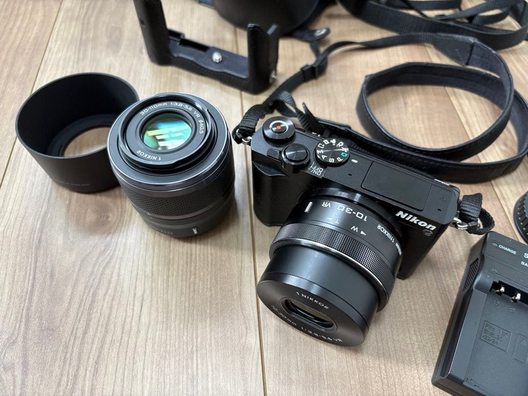 Nikon Mirrorless Interchangeable Lens Cameras J5