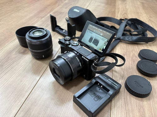 Nikon Mirrorless Interchangeable Lens Cameras J5