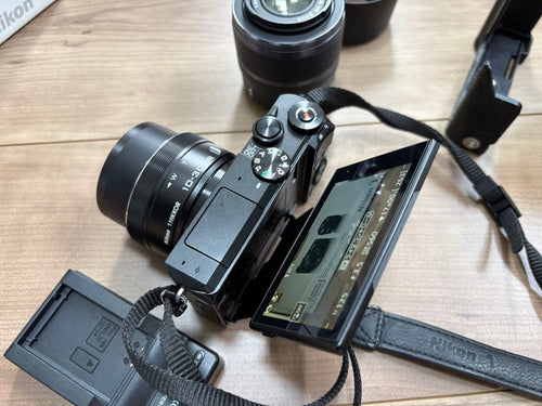 Nikon Mirrorless Interchangeable Lens Cameras J5
