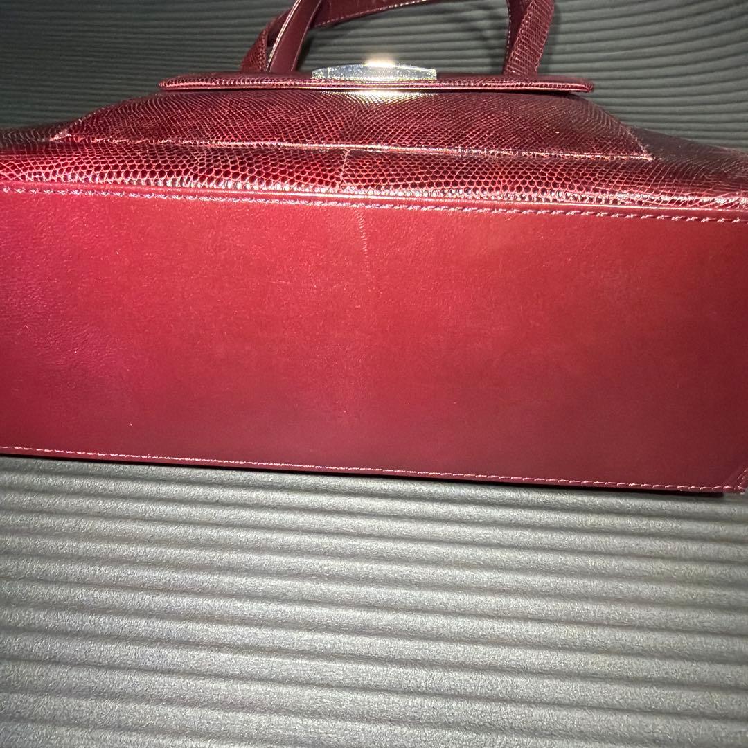 Yves Saint Laurent Handbags