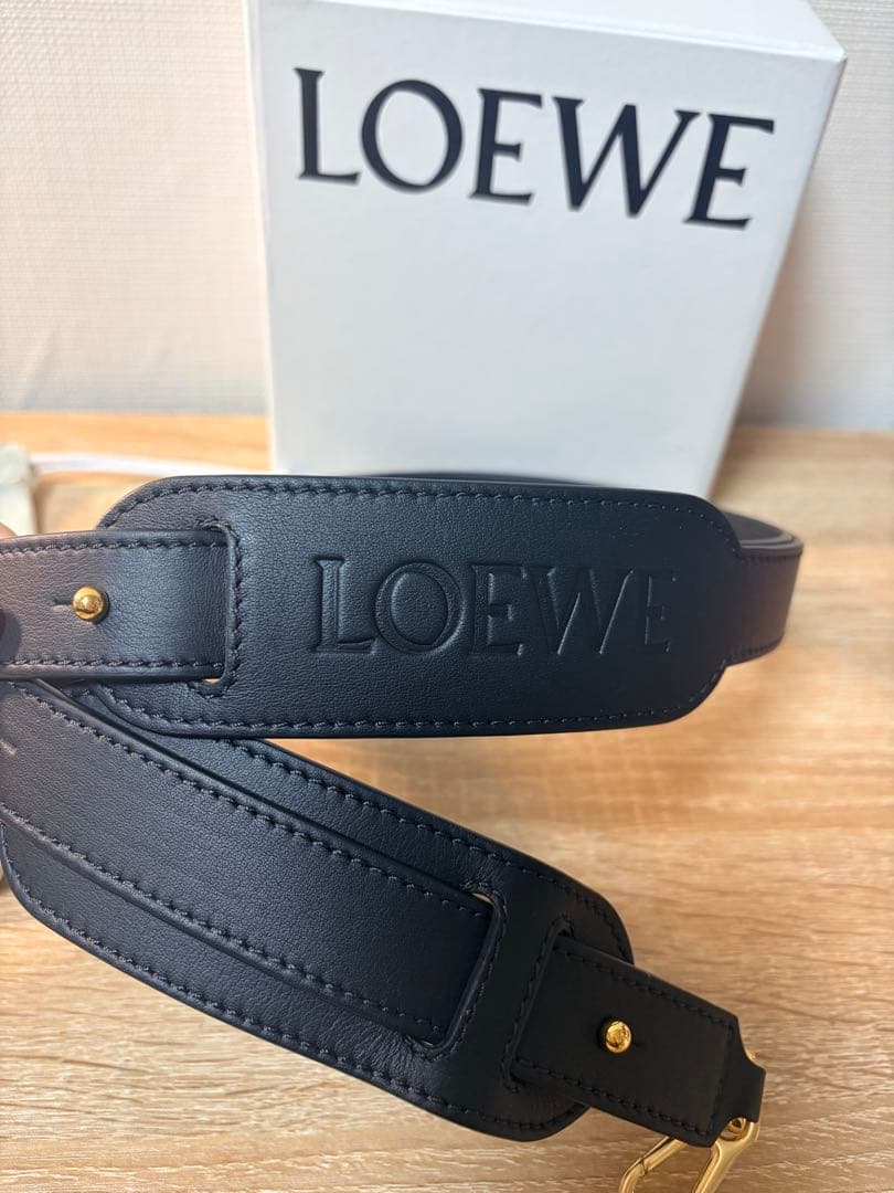 Loewe Shoulder Bags Pad
