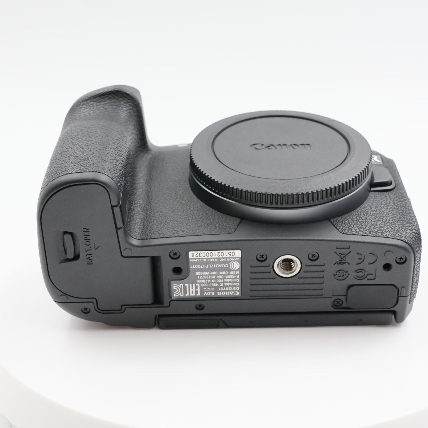 Canon Mirrorless Interchangeable Lips 8000 Eos R