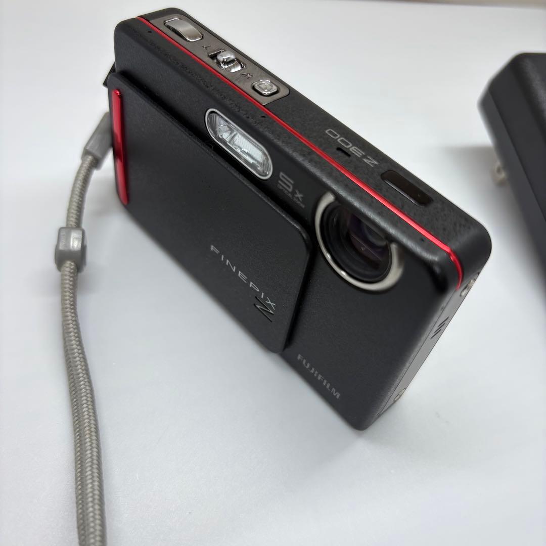 Fujifilm Compact Digital Cameras 2914 Z300