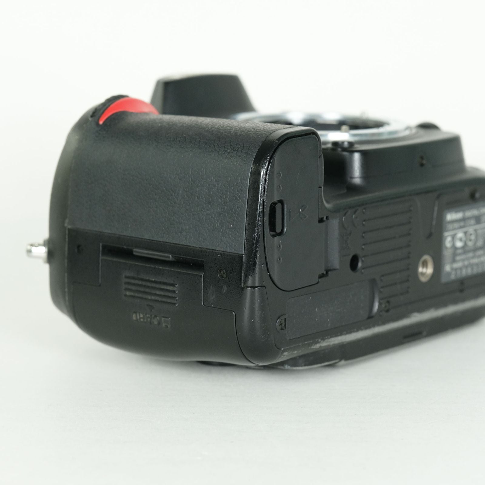 Nikon Digital Slr 8,900 D7000 F