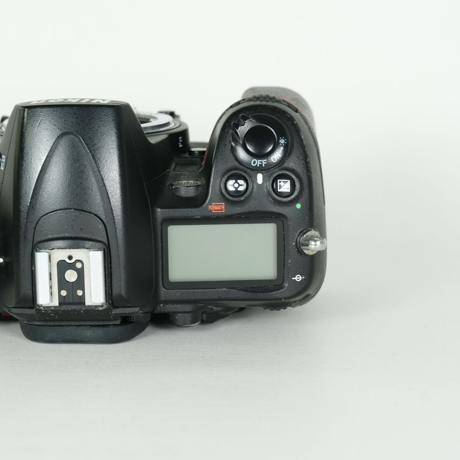 Nikon Digital Slr 8,900 D7000 F
