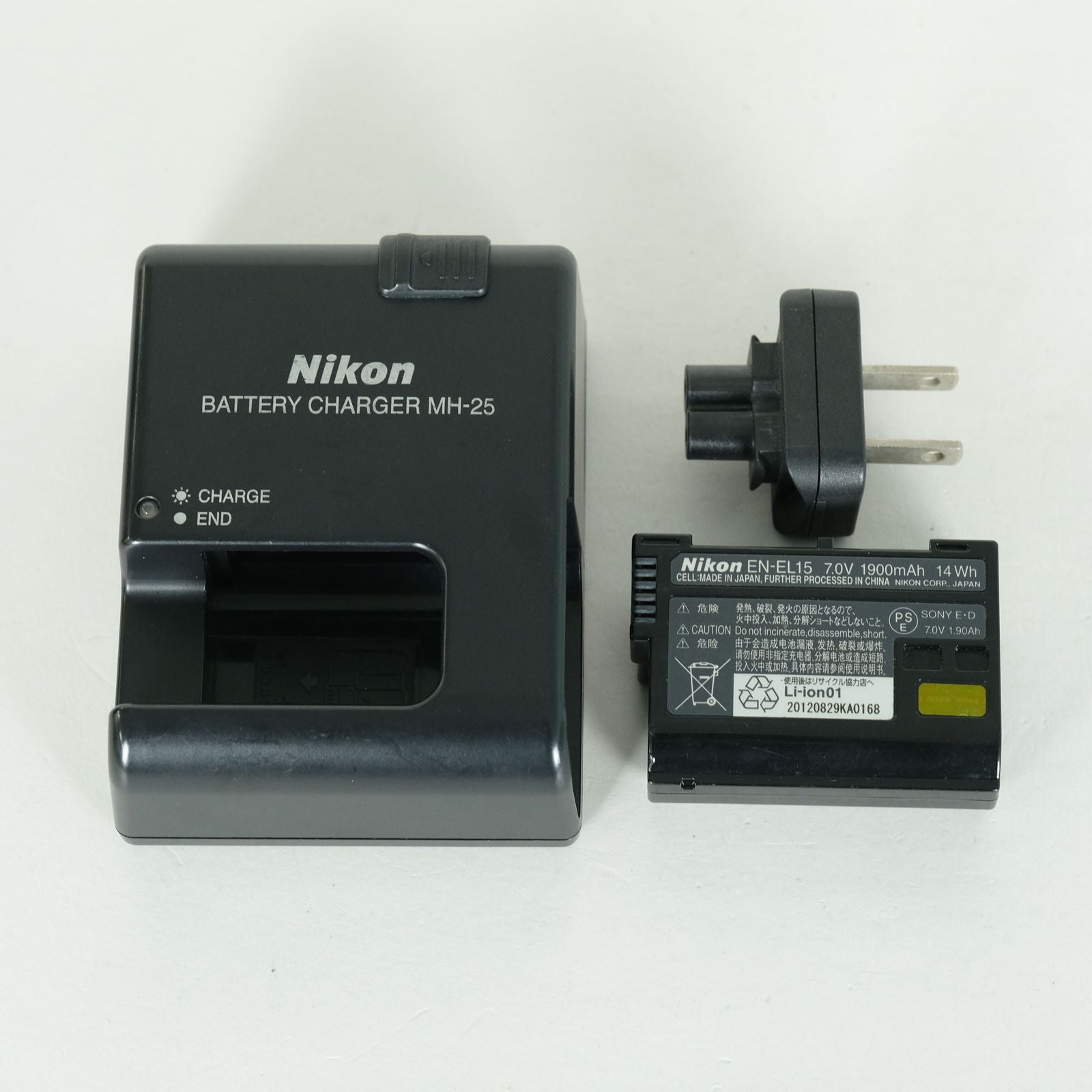 Nikon Digital Slr 8,900 D7000 F
