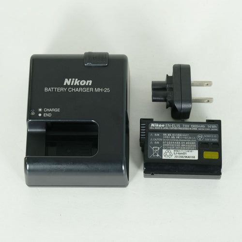 Nikon Digital Slr 8,900 D7000 F