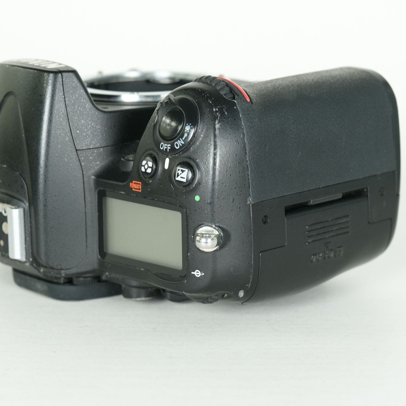 Nikon Digital Slr 8,900 D7000 F