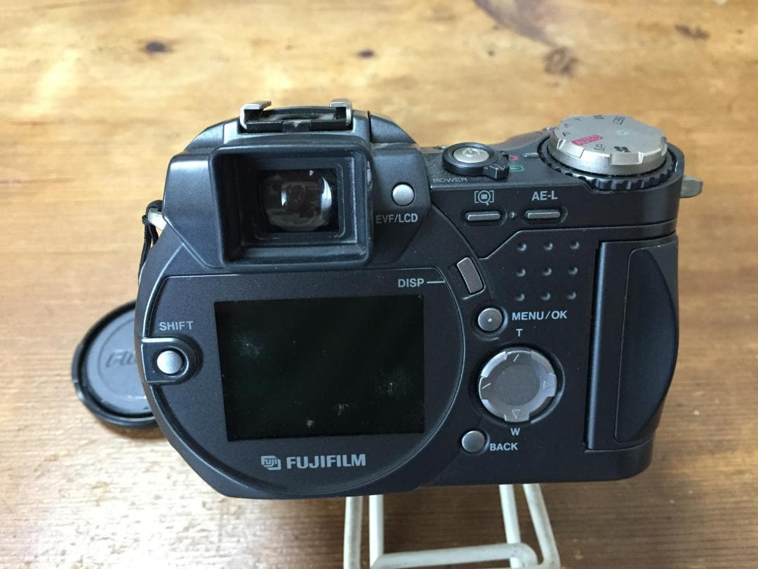 Fujifilm Compact Digital Camera Finepix 6900Zoom