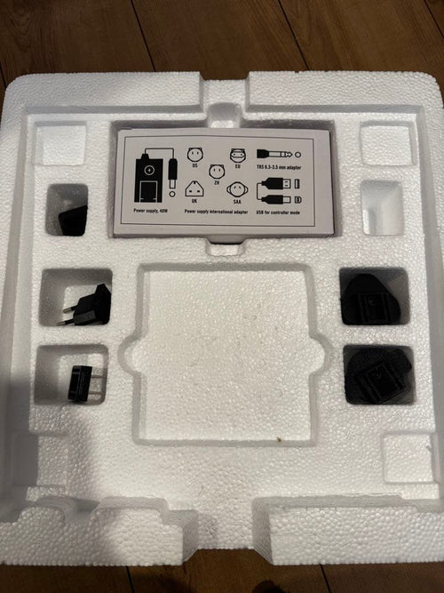 Akai Professional Expansion Pads, Samplers Effects Units Machine+ (Plus) Native