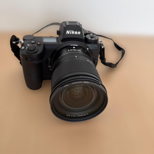 Nikon Mirrorless Interchangeable Lips 24-70Mm F/4