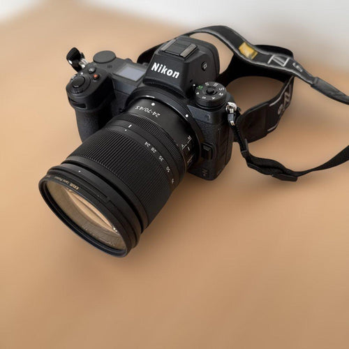 Nikon Mirrorless Interchangeable Lips 24-70Mm F/4