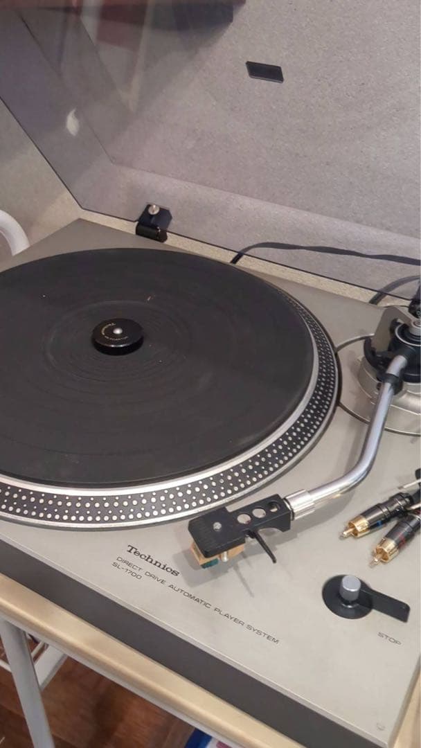 Technics Record Players (Turntables) Sl-1700