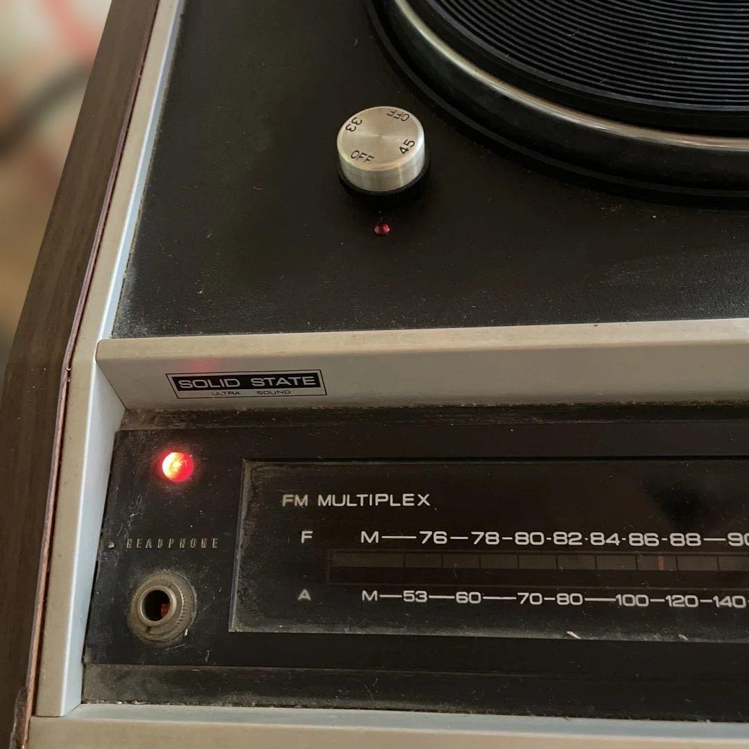 Columbia Record Players (Turntables) 2S-60F
