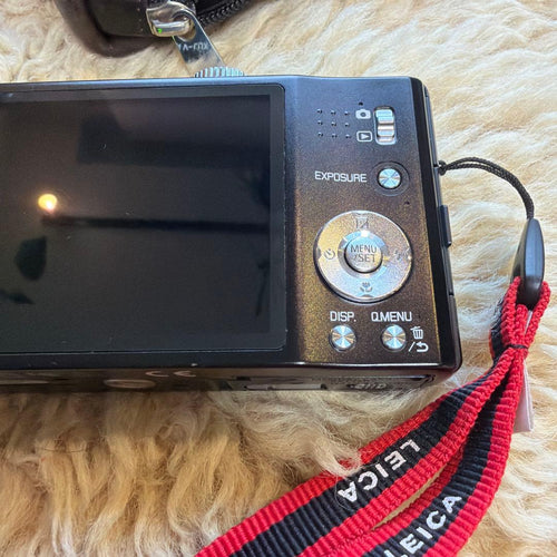 Leica Compact Digital Camera V-Lux30