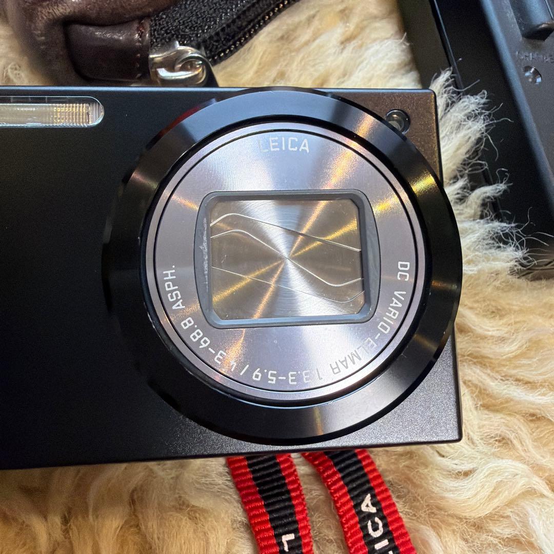 Leica Compact Digital Camera V-Lux30