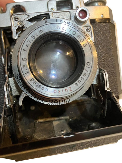 Mamiya Large -Size Medium Format Camera (Film) Mamiya-6 6