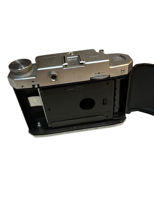 Mamiya Large -Size Medium Format Camera (Film) Mamiya-6 6