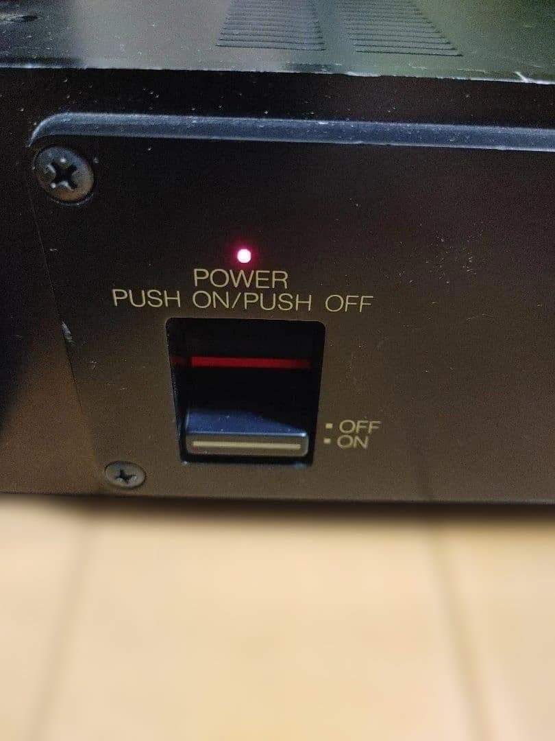 Yamaha Power Amplifiers P2050