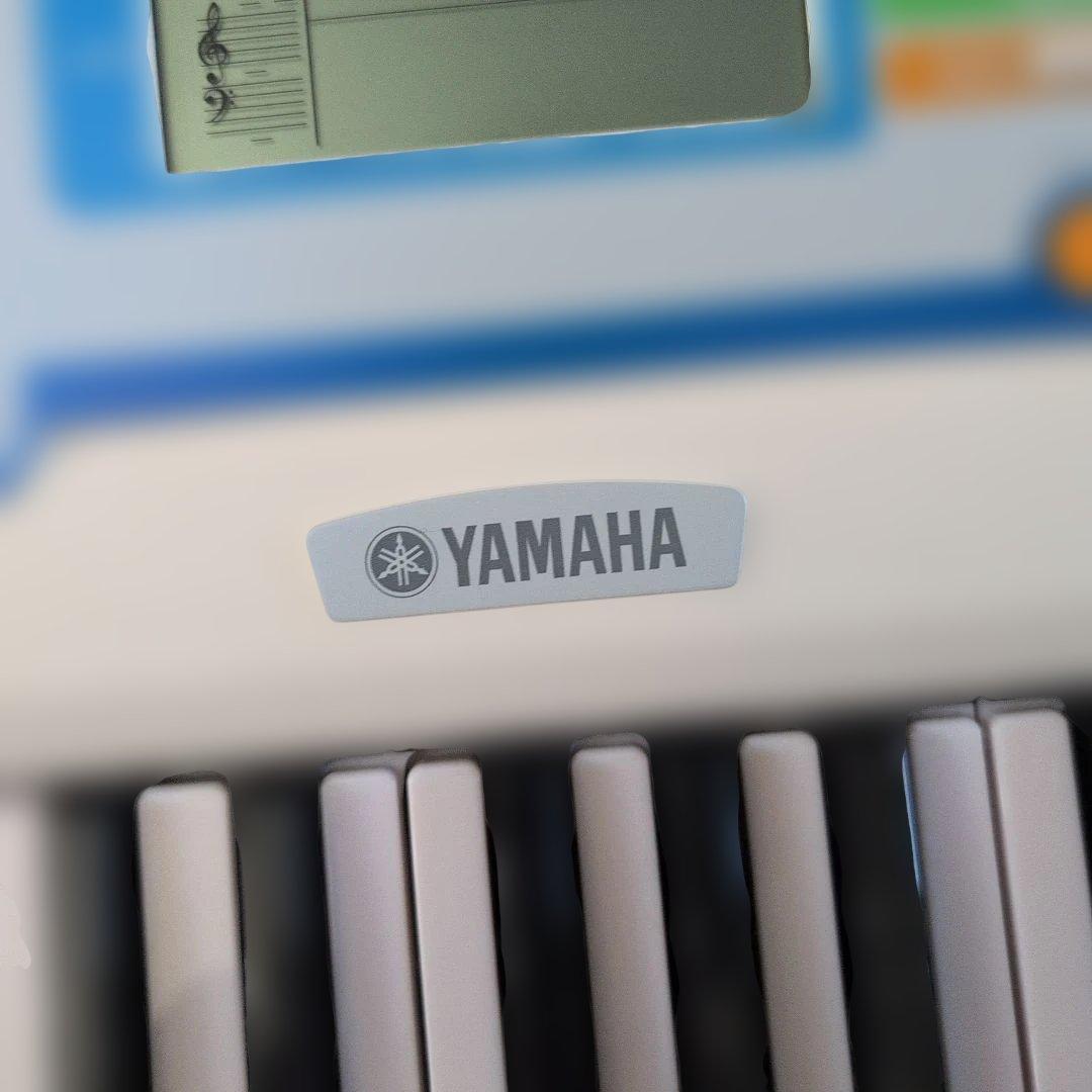 Yamaha Keyboards Digital Pianos Ez-J200