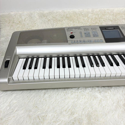 Yamaha Keyboard Electronic Piano Dgx-305 76