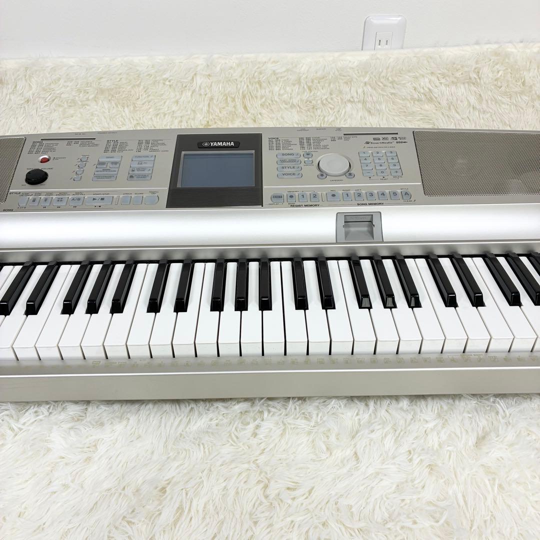Yamaha Keyboard Electronic Piano Dgx-305 76