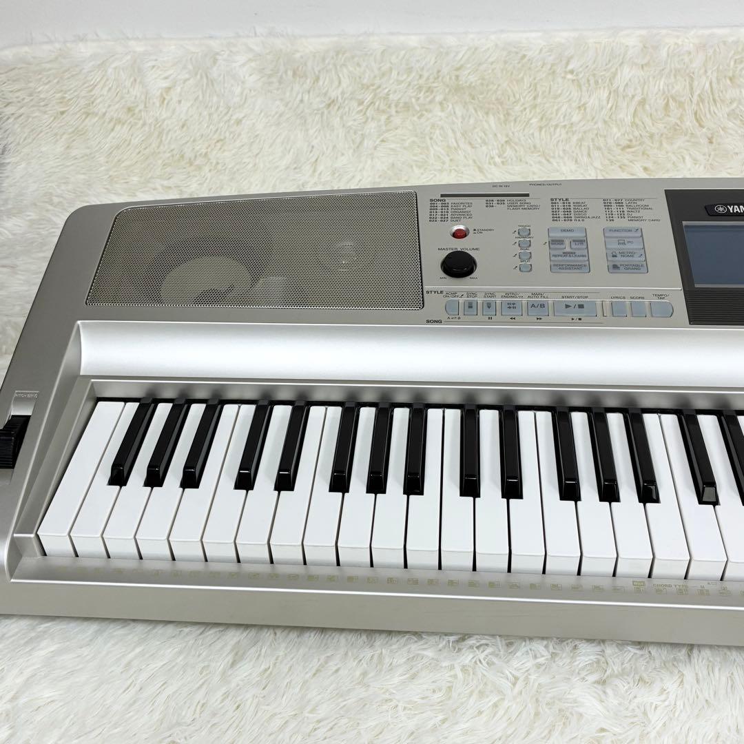 Yamaha Keyboard Electronic Piano Dgx-305 76