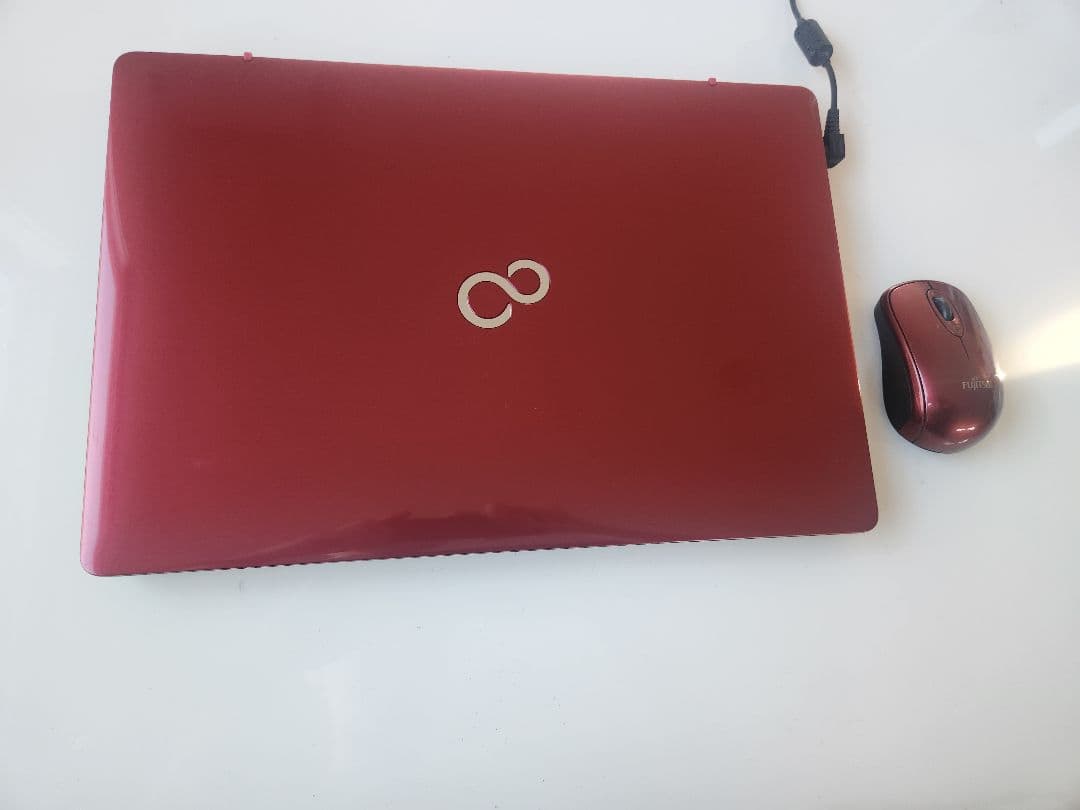 Fujitsu Windows Notebook Body P/C Lifebook Ah53/B2 Onkyo