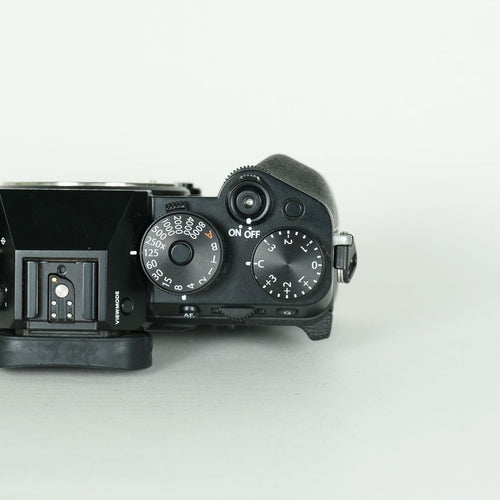 Fujifilm Mirrorless Interchangeable Lips 18,460 X-T5 X