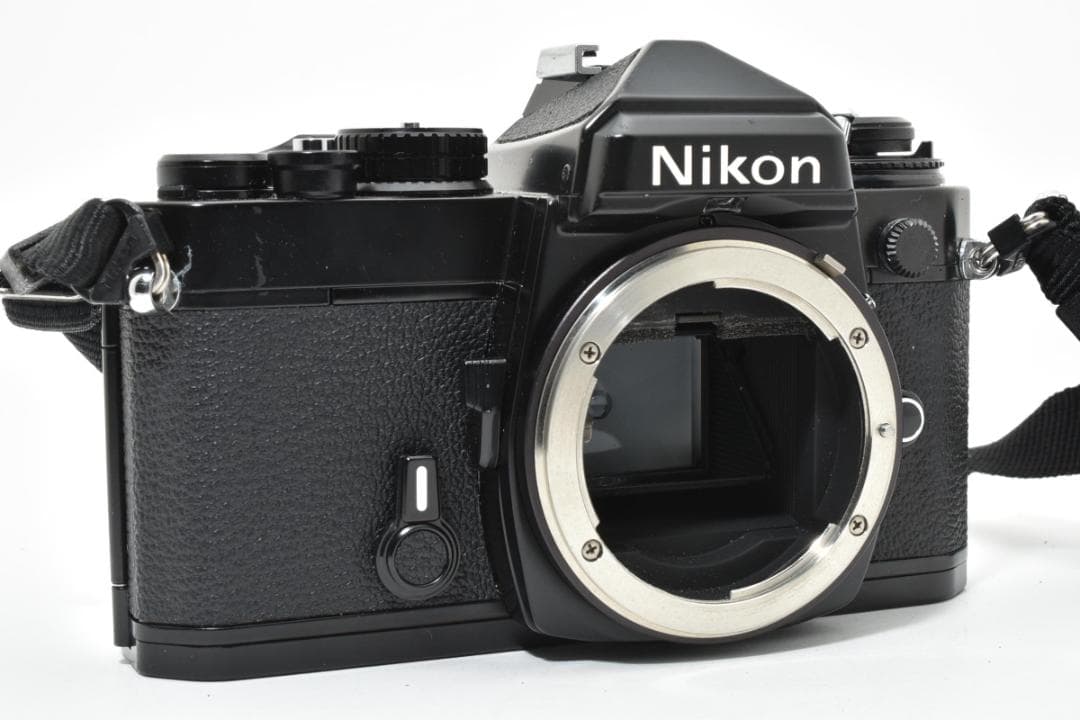 Slr Camera (Film) Nikon Fe #21202