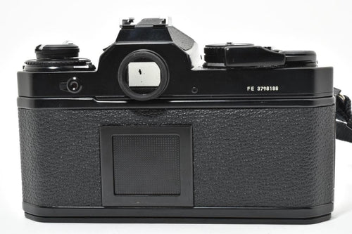 Slr Camera (Film) Nikon Fe #21202