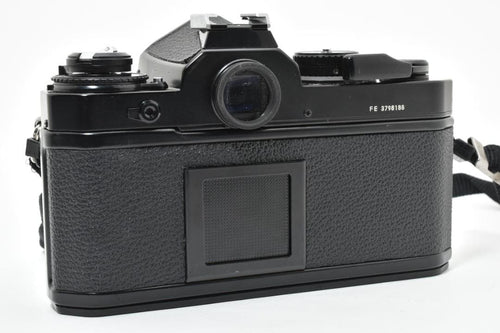 Slr Camera (Film) Nikon Fe #21202