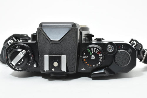 Slr Camera (Film) Nikon Fe #21202